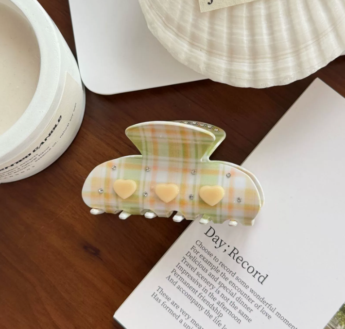Gingham Heart Claw Clip