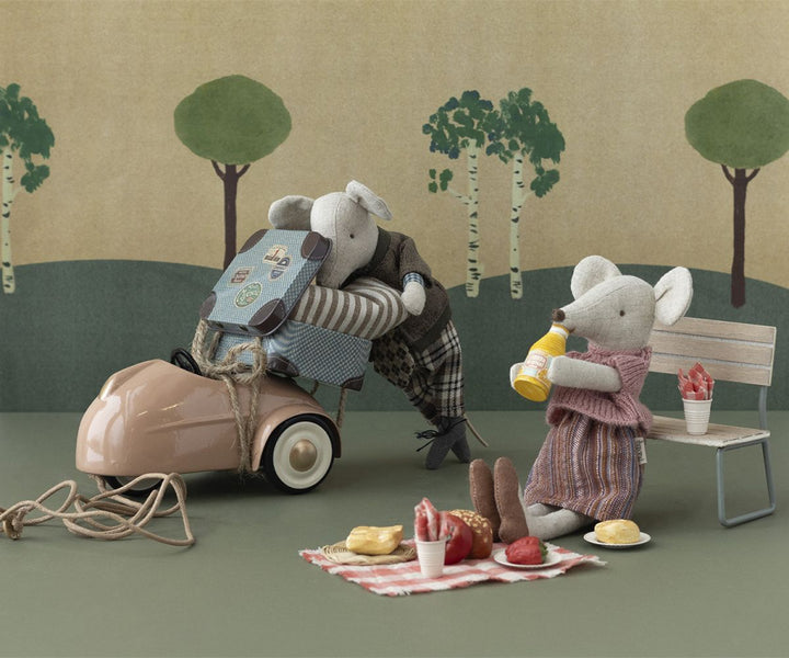 Picnic Set, Mouse