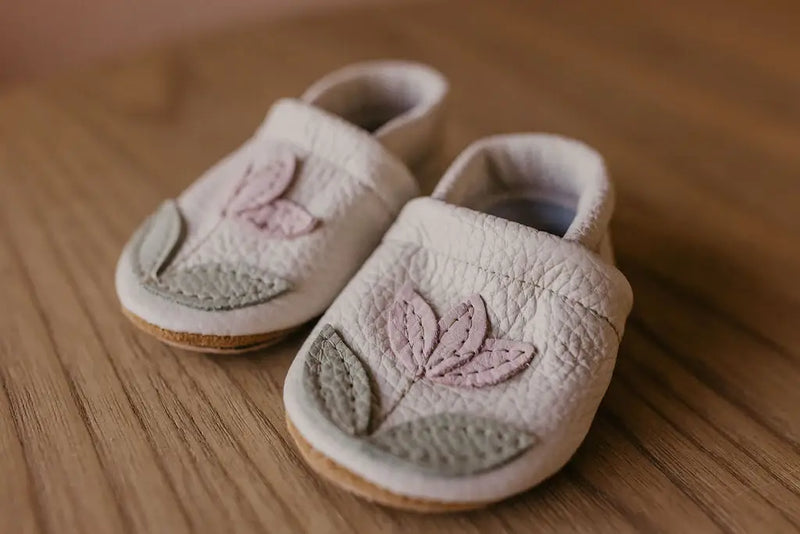 Tulip Moccasins - White