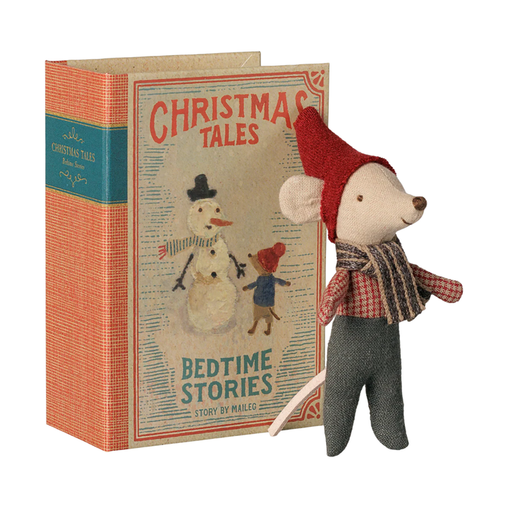 Christmas mouse, Baby in book