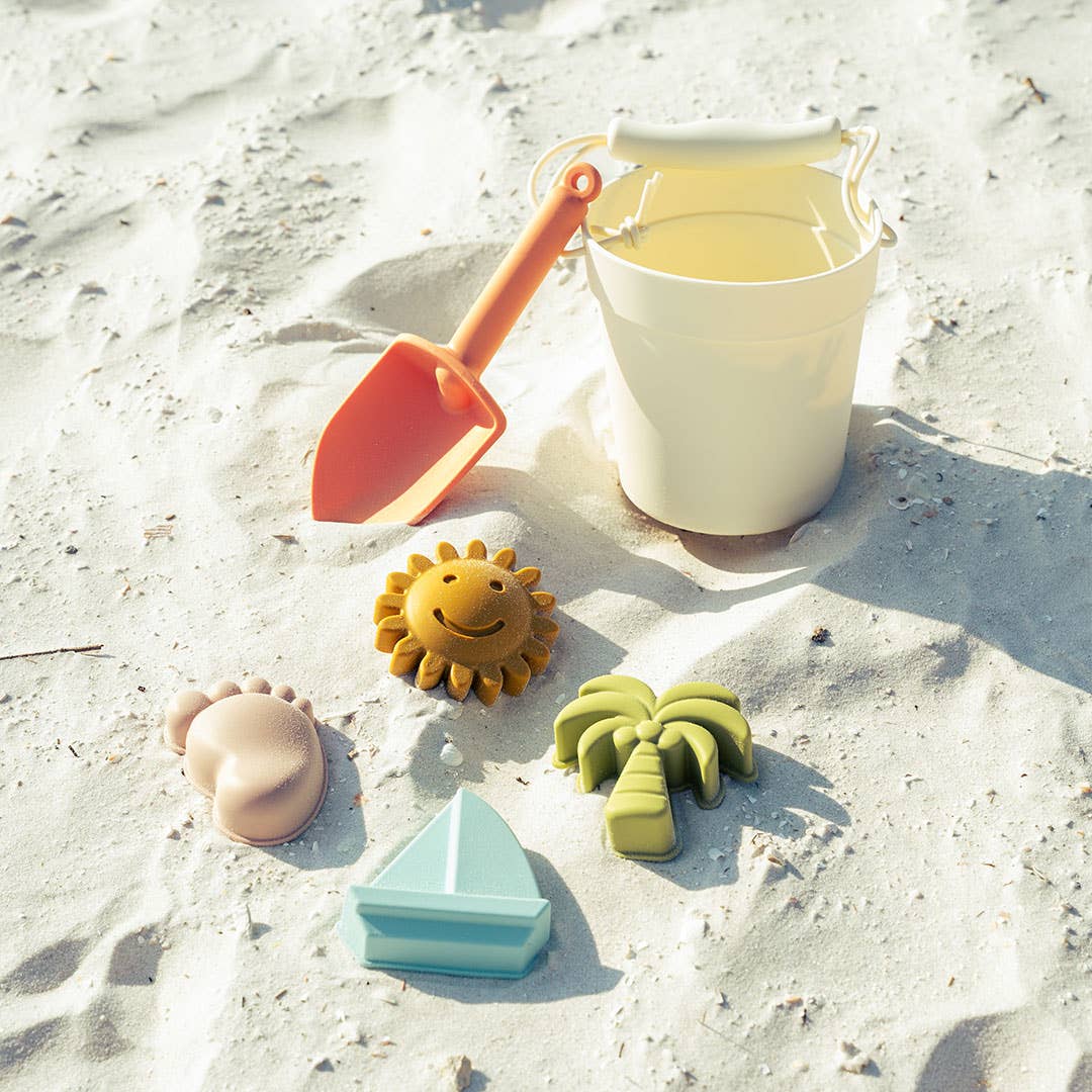Silicone Beach Bucket and Sand Toys Set