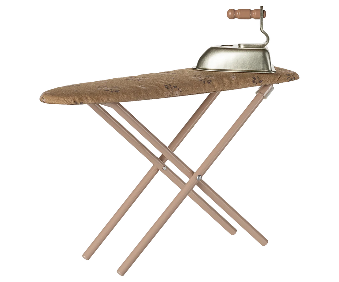 Iron and ironing board, Miniature - Powder