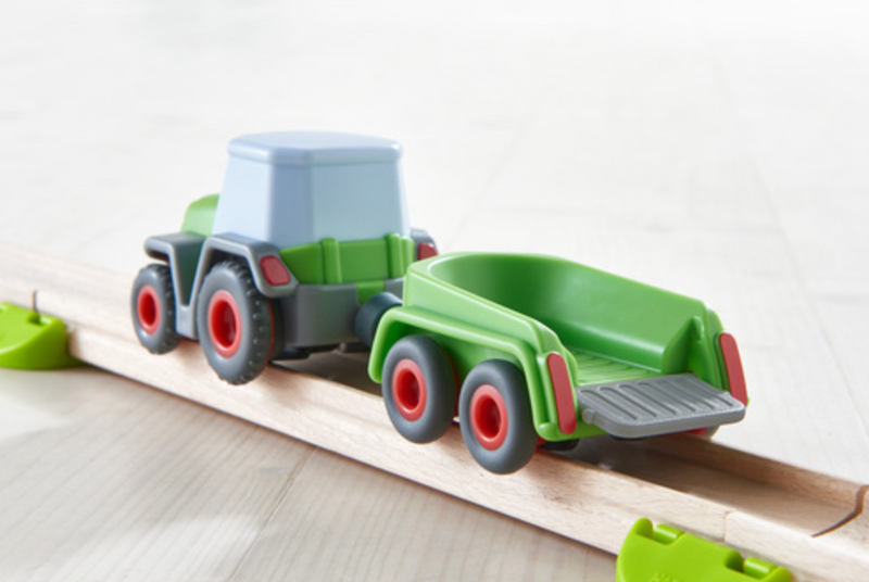 Kullerbu Tractor with Trailer