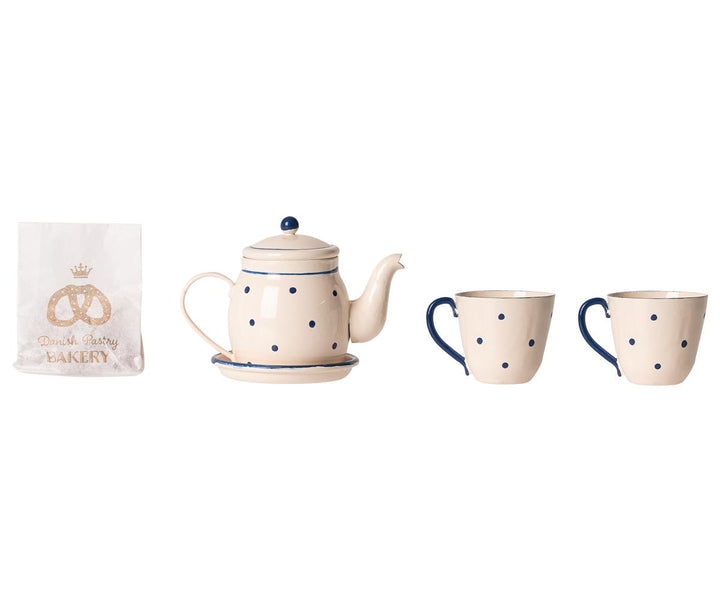 Tea & Biscuits for Two