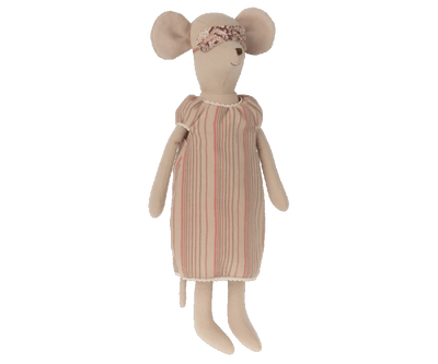 Medium Mouse, Nightgown