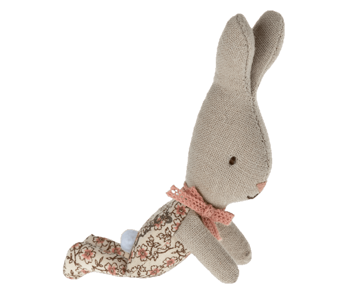Rabbit, MY - Rose